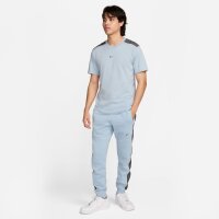 Nike T-Shirt Swoosh "NSW SP Graphic" armory blau XL
